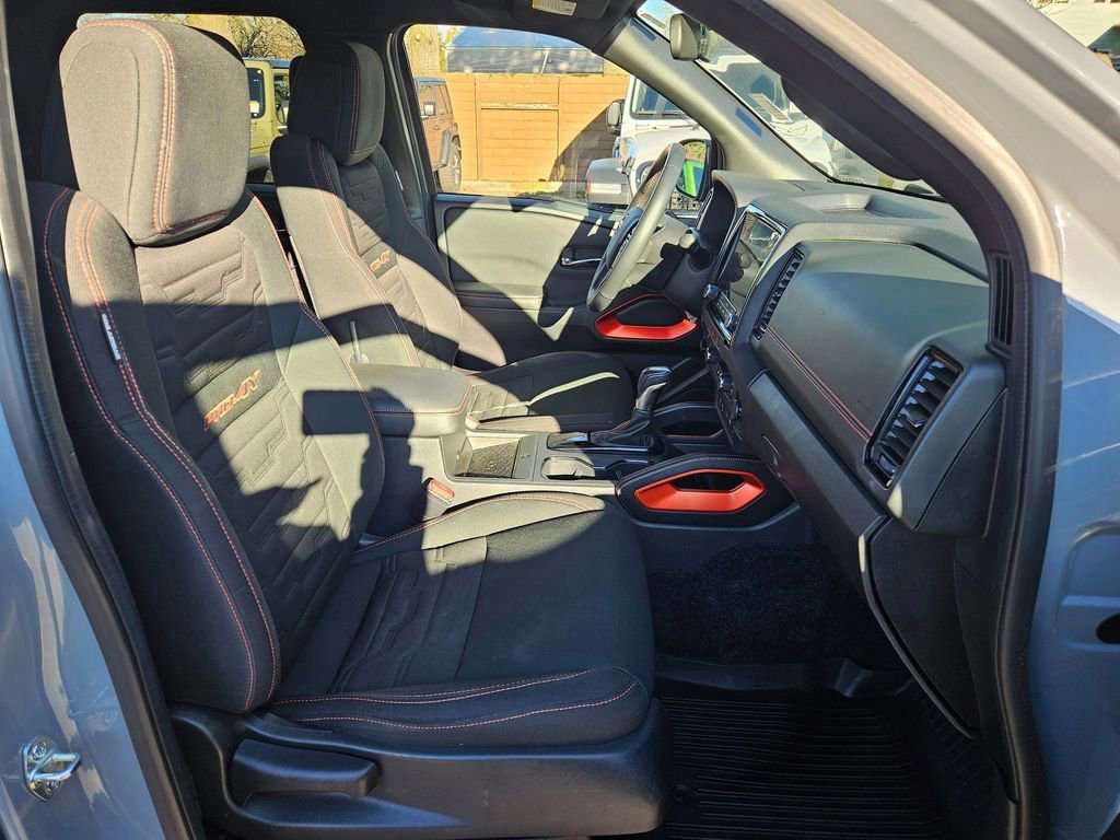 Used 2023 Nissan Frontier PRO-4X w/ Pro Convenience Package image 18