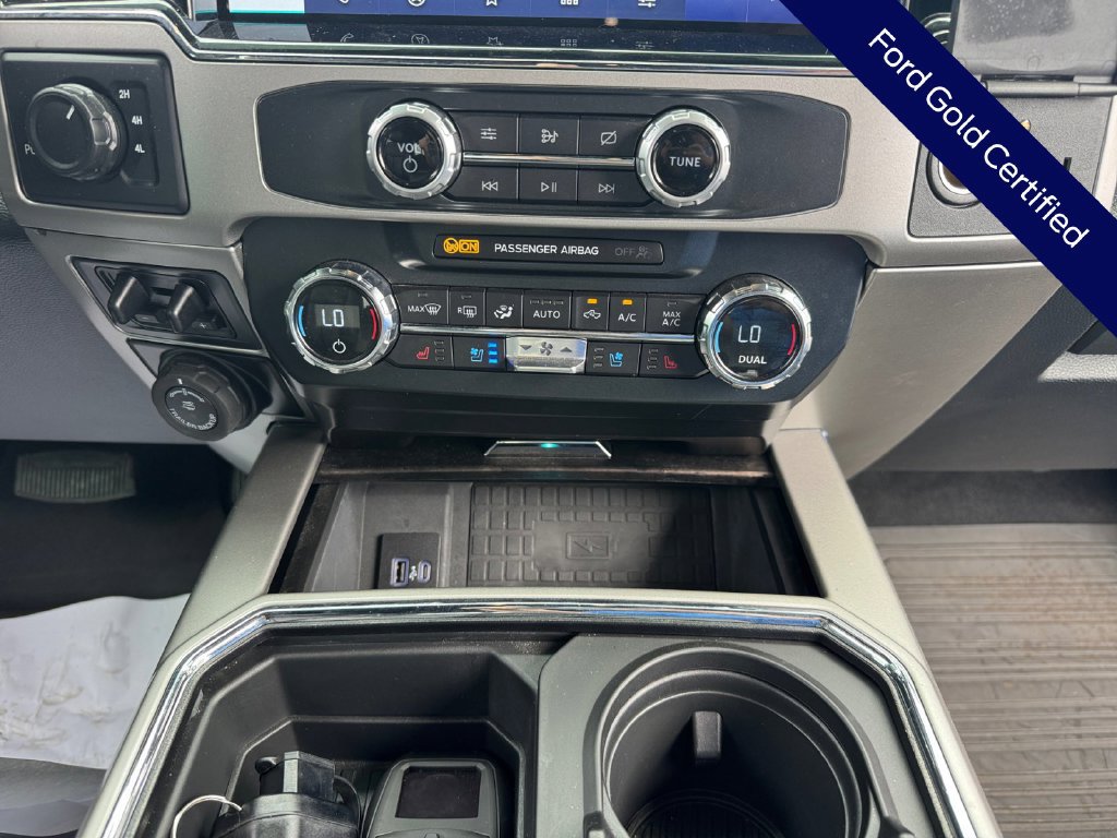 Certified 2022 Ford F350 Lariat w/ Tremor Off-Road Package AWD/4WD image 25