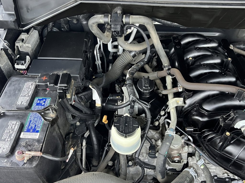 Used 2019 Nissan NV 3500 SL image 32