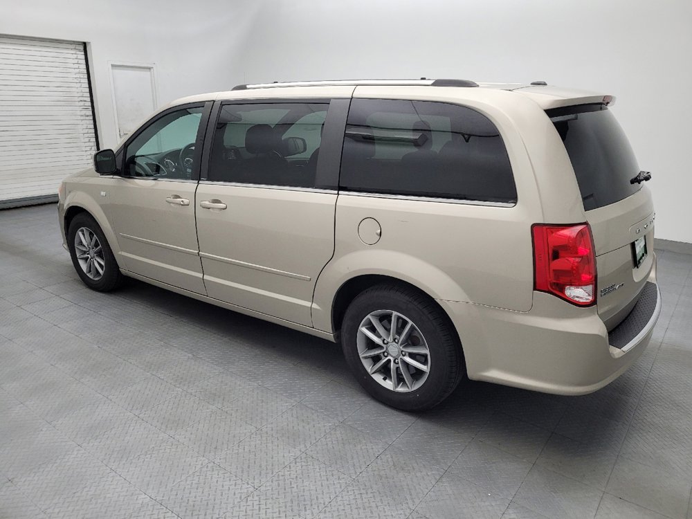 Used 2014 Dodge Grand Caravan SXT FWD image 3