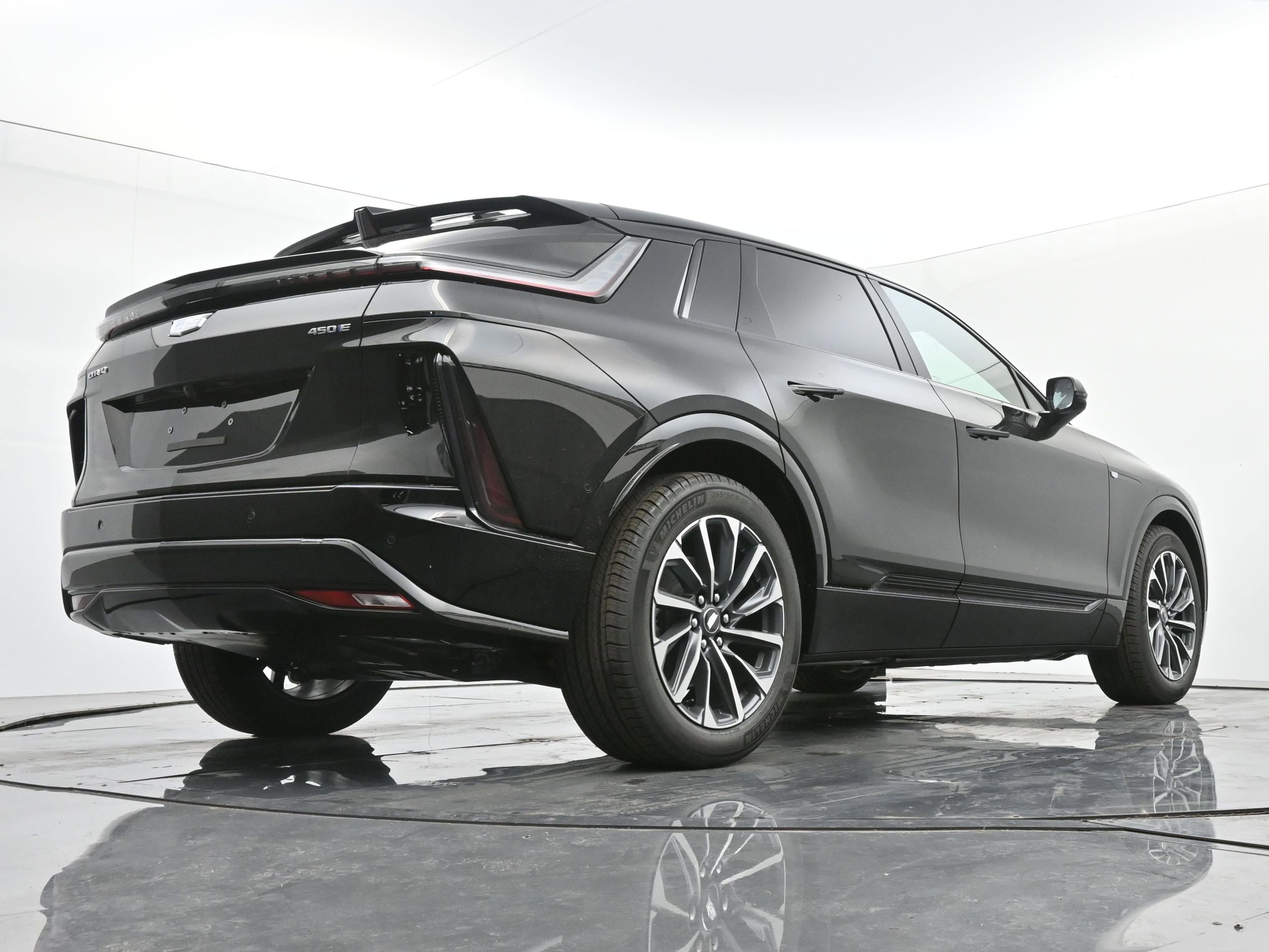 New 2025 Cadillac Lyriq Sport image 19