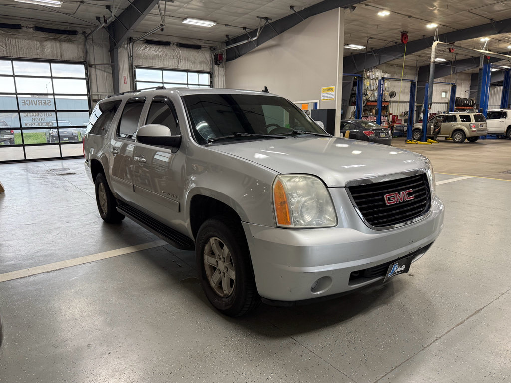 Used 2012 GMC Yukon XL SLE AWD/4WD image 4