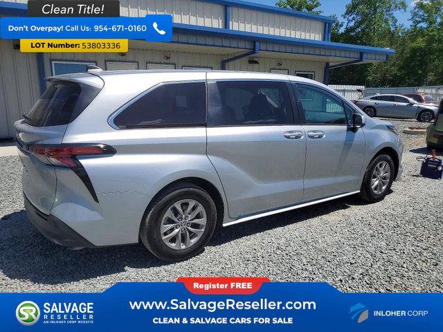 Used 2022 Toyota Sienna LE FWD image 4