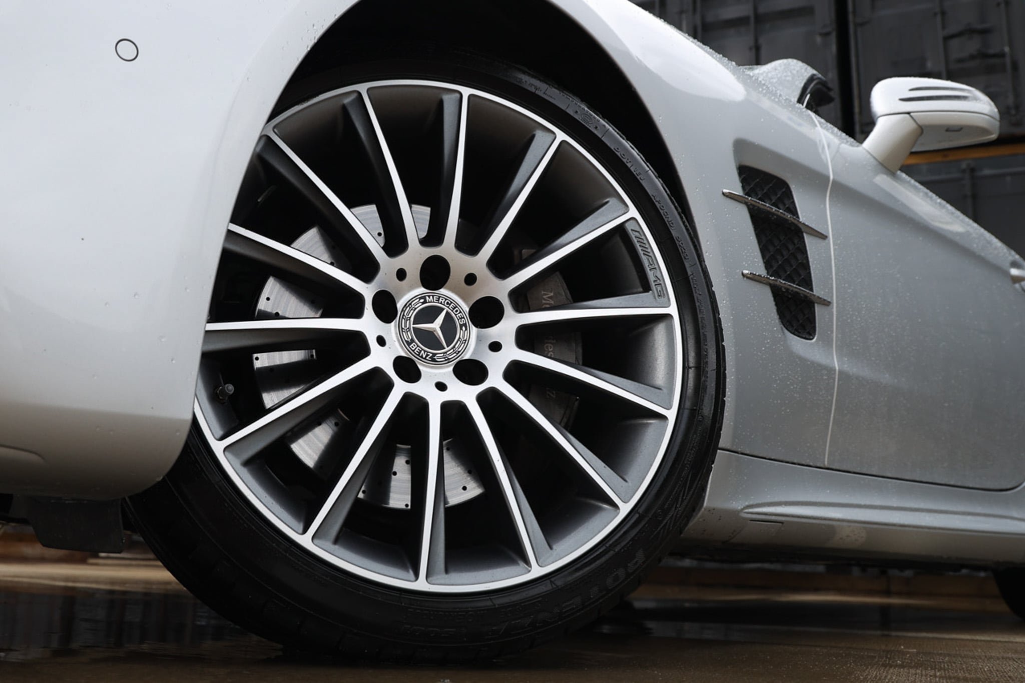 Used 2017 Mercedes-Benz SL 550 image 41