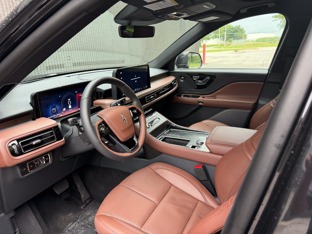 New 2026 Lincoln Aviator Reserve AWD/4WD image 10