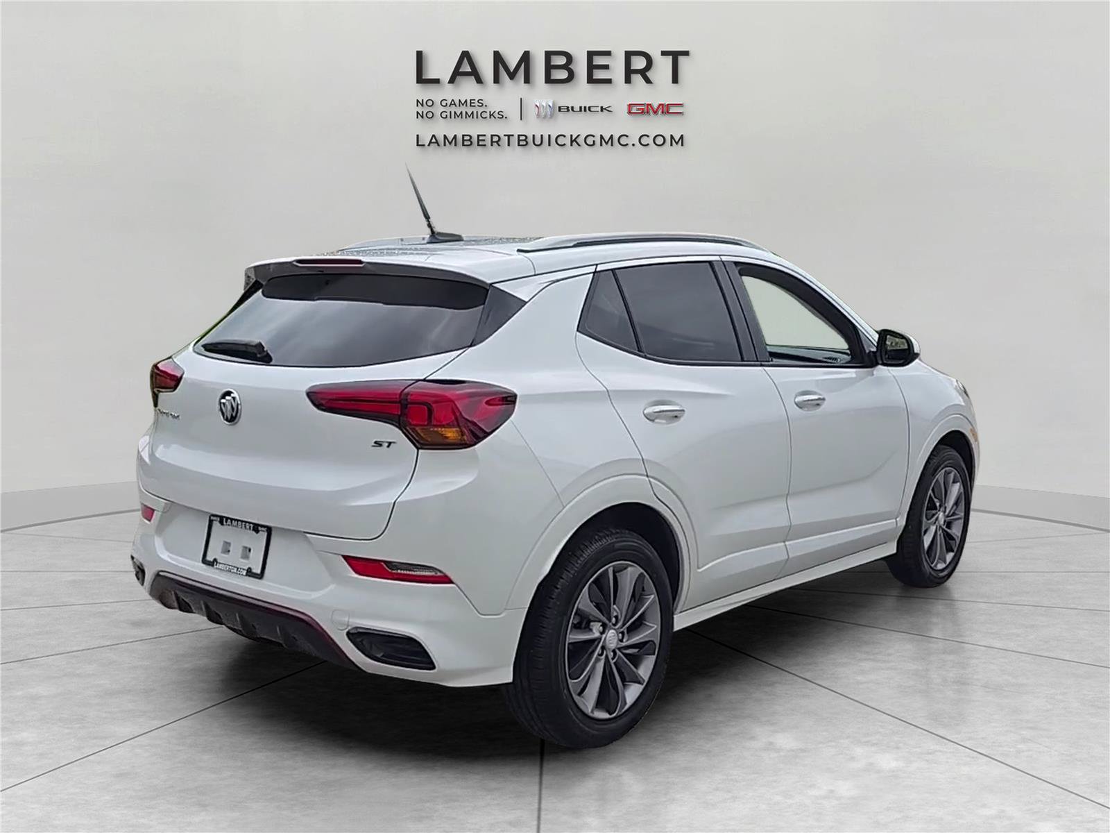 Used 2023 Buick Encore GX Select w/ Sport Touring Package FWD image 5