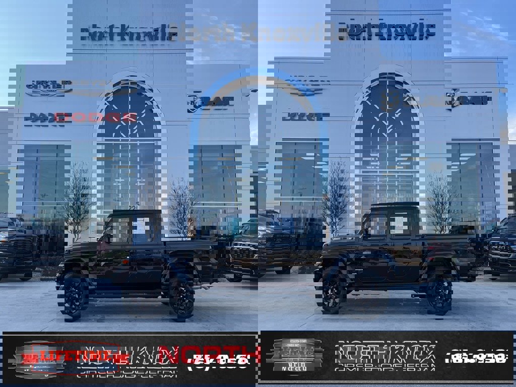 Used 2022 Jeep Gladiator Overland image 2