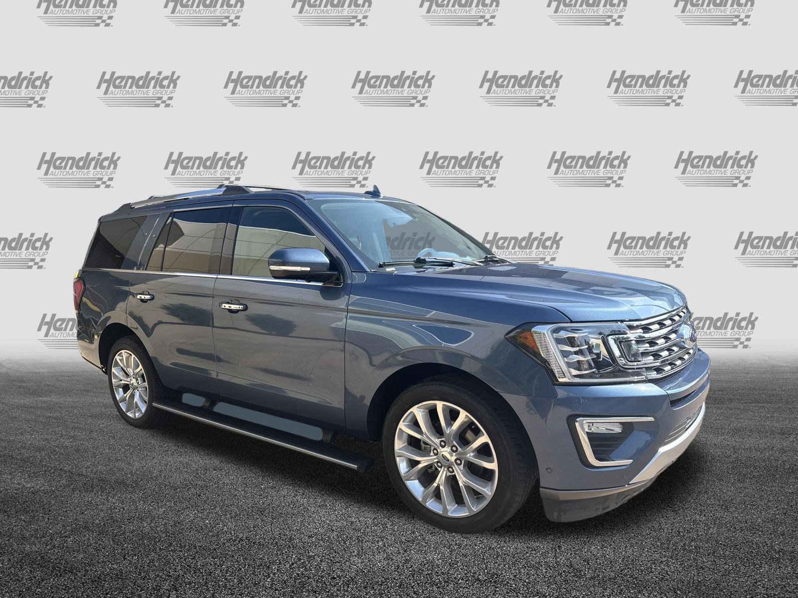 Used 2019 Ford Expedition Limited w/ Equipment Group 302A RWD image 2