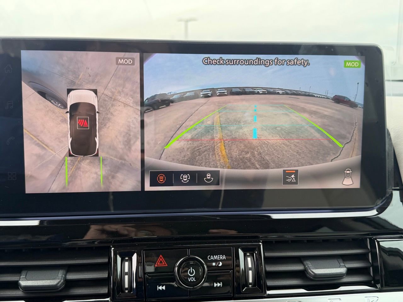 New 2026 Nissan Pathfinder SL image 12