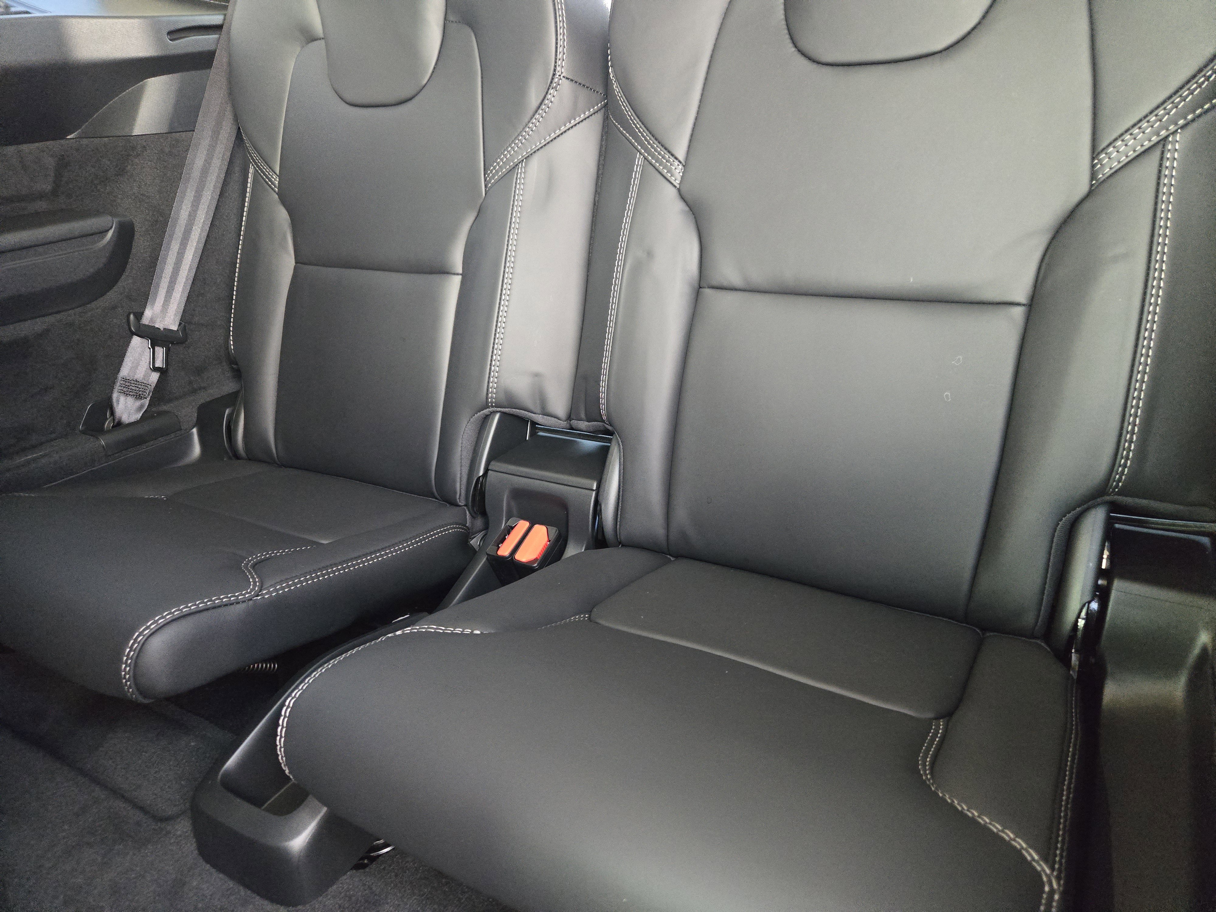 Used 2026 Volvo XC90 T8 Ultra image 34