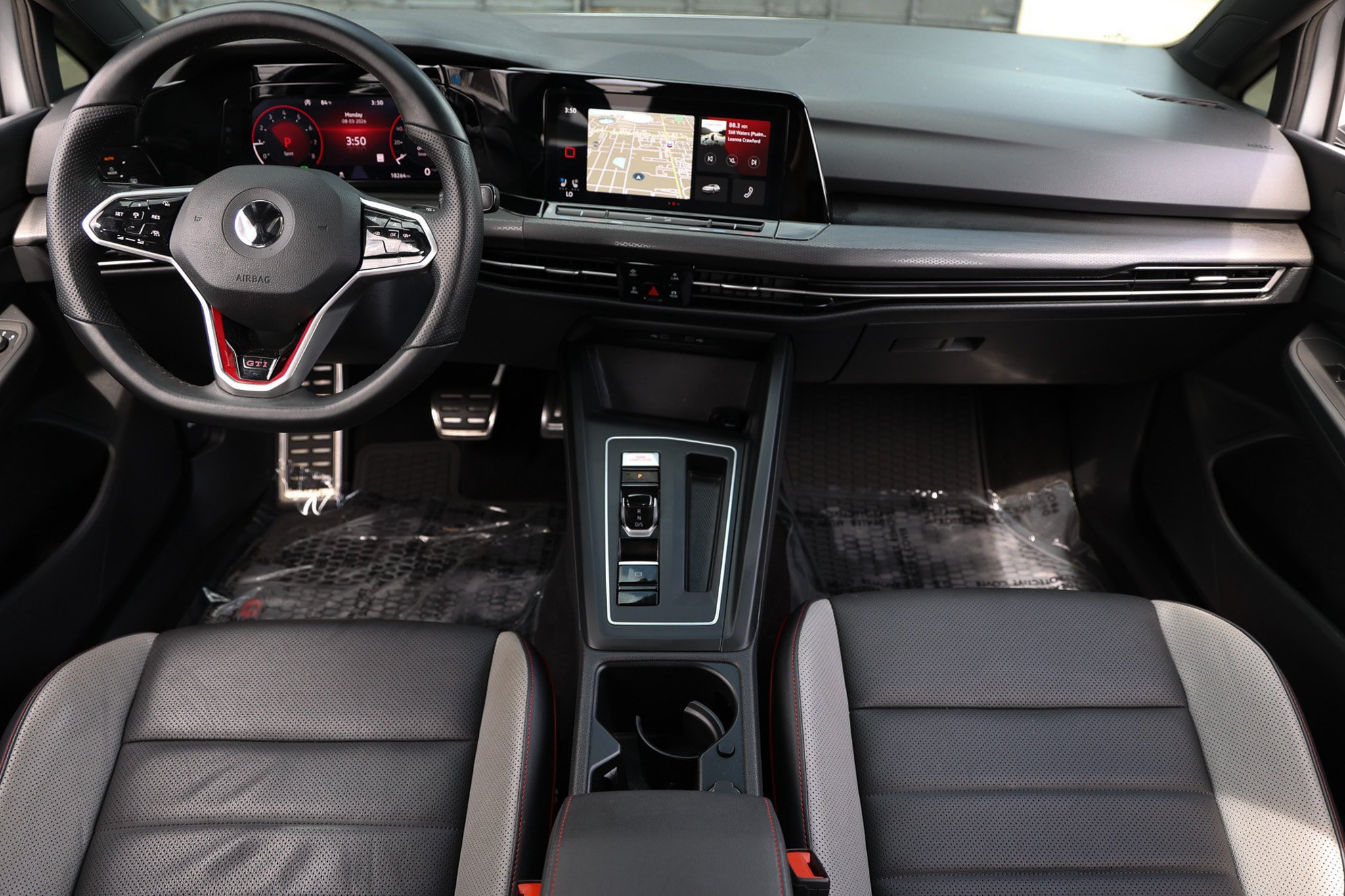 Used 2022 Volkswagen GTI SE FWD image 2