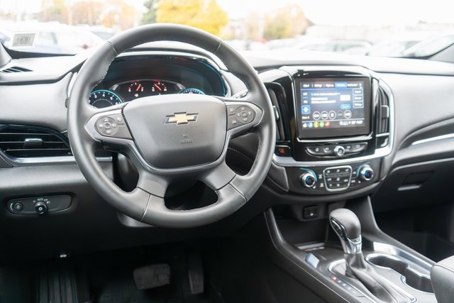 Used 2023 Chevrolet Traverse LT image 15