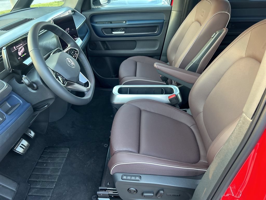 New 2025 Volkswagen ID. Buzz Pro S Plus AWD/4WD image 13