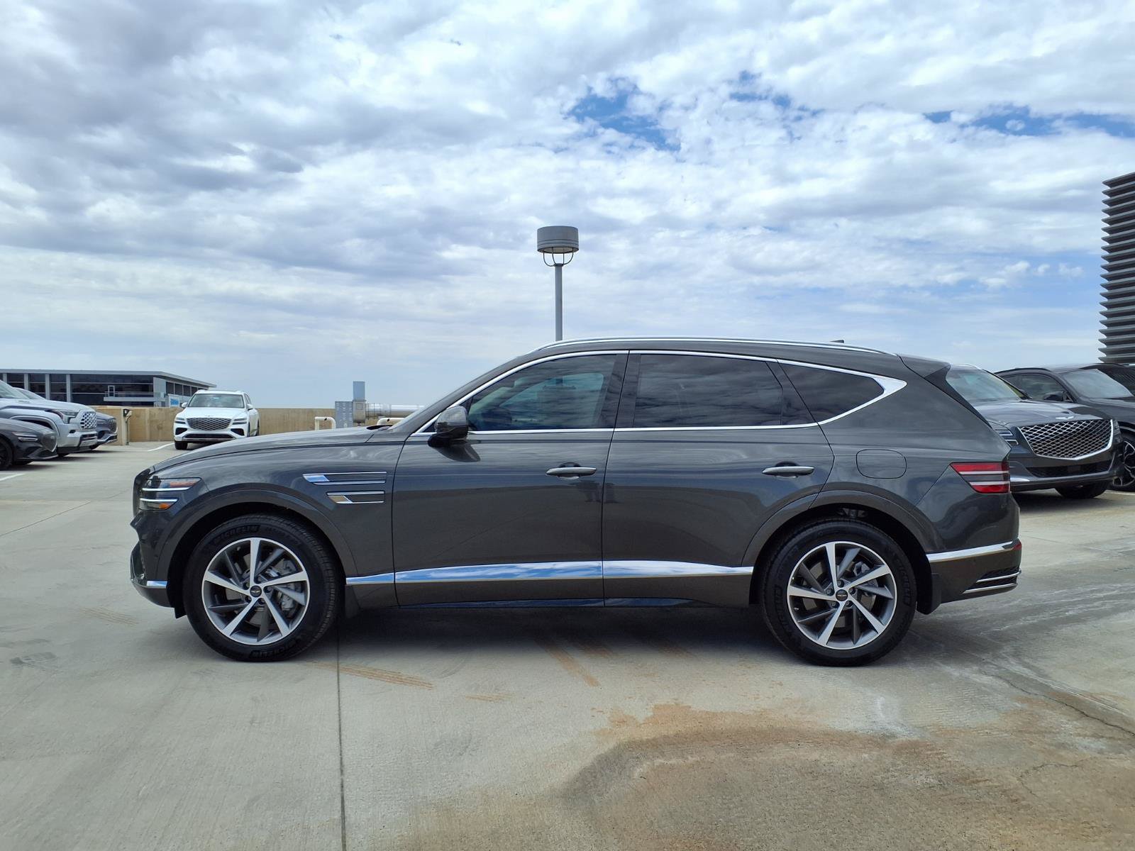 Certified 2026 Genesis GV80 2.5T Advanced AWD/4WD image 3