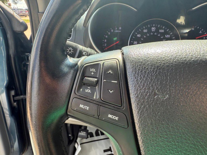 Used 2014 Kia Sorento LX image 20