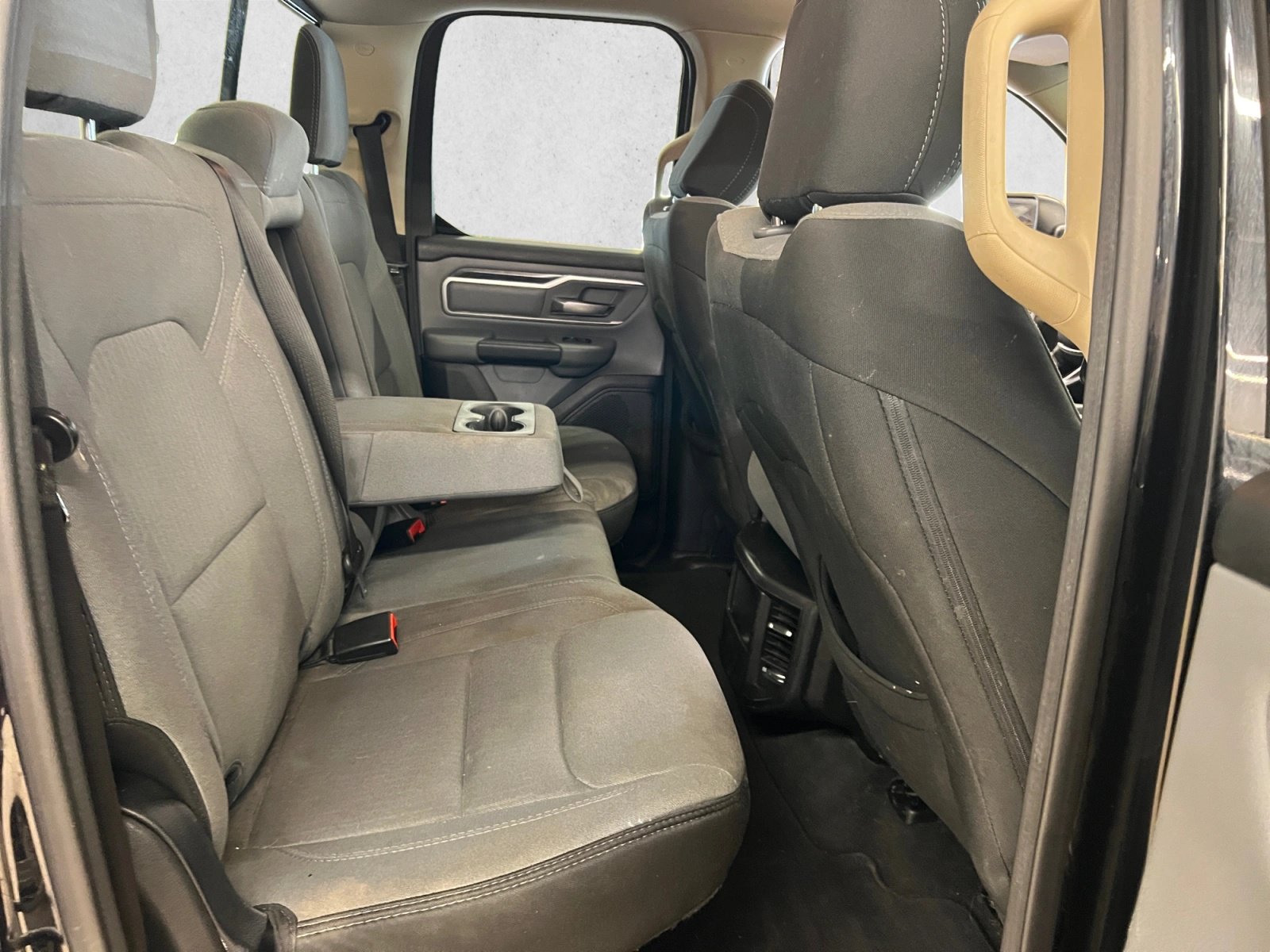 Used 2020 RAM 1500 Big Horn AWD/4WD image 25