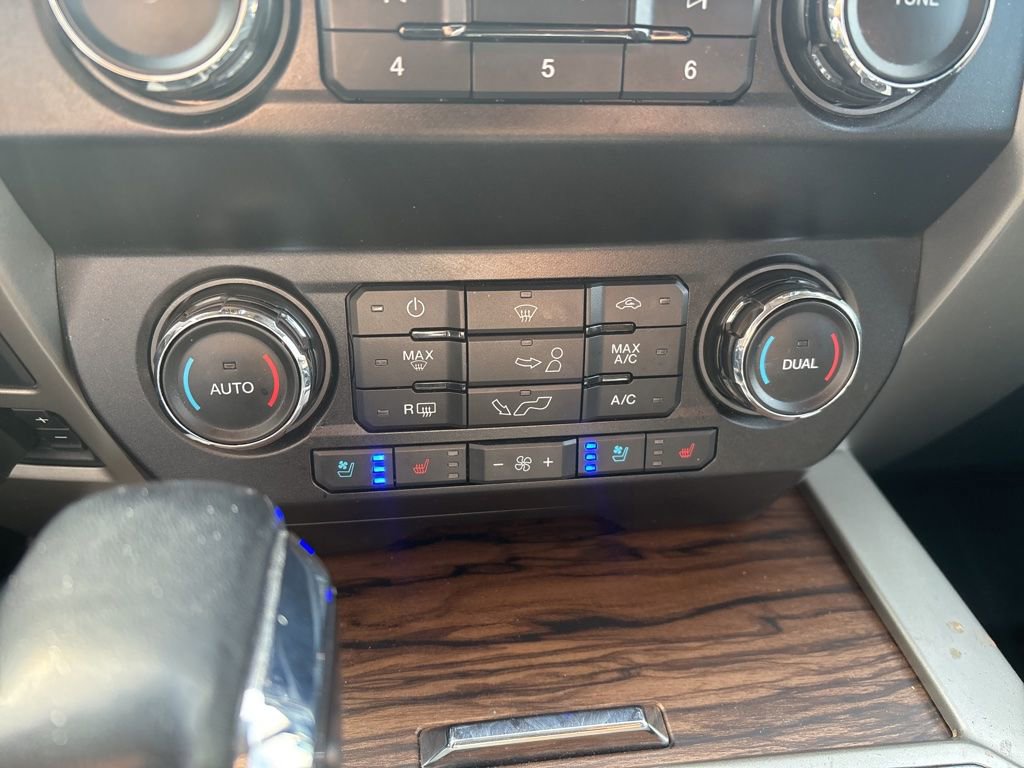 Used 2019 Ford F150 Lariat image 6