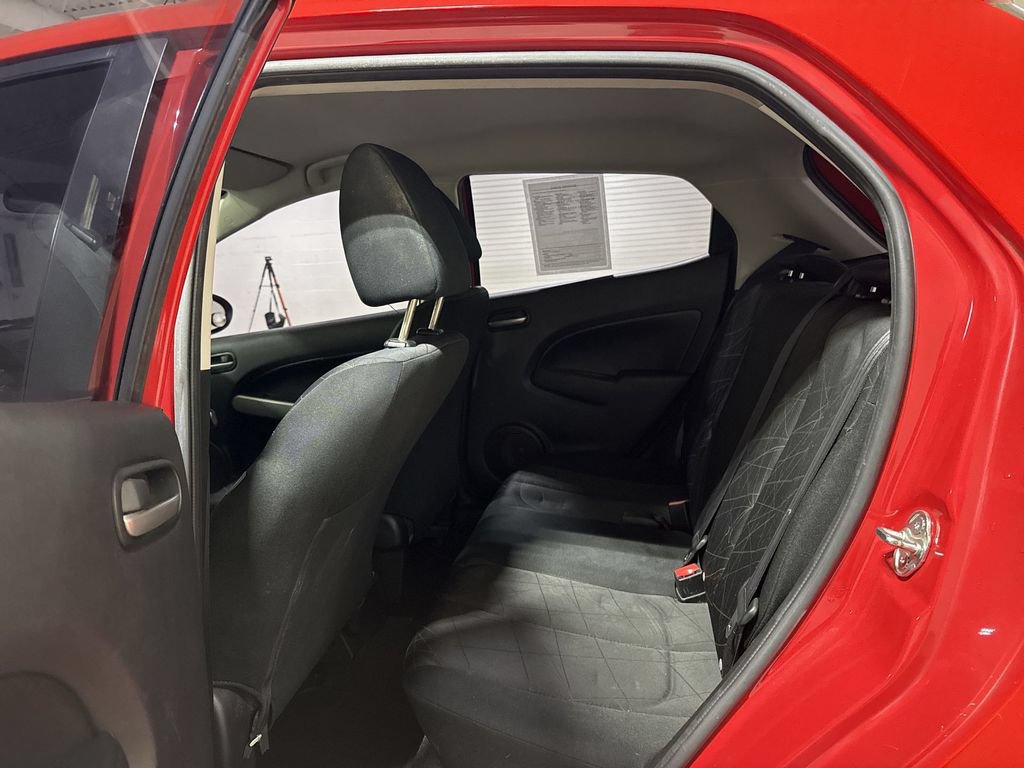 Used 2014 MAZDA MAZDA2 Sport FWD image 21