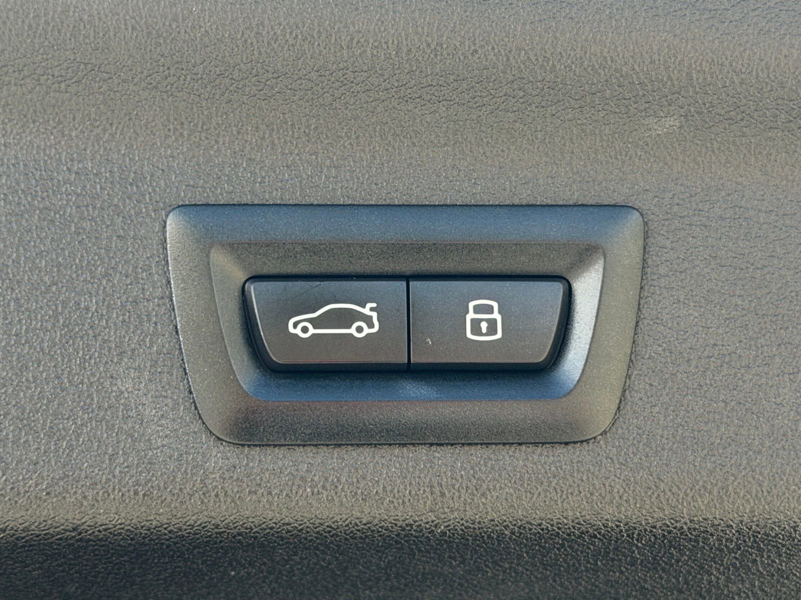 Certified 2023 BMW X1 xDrive28i w/ Convenience Package image 18