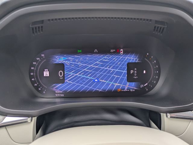 Certified 2023 Volvo XC60 B5 Plus w/ Protection Package Premier AWD/4WD image 19