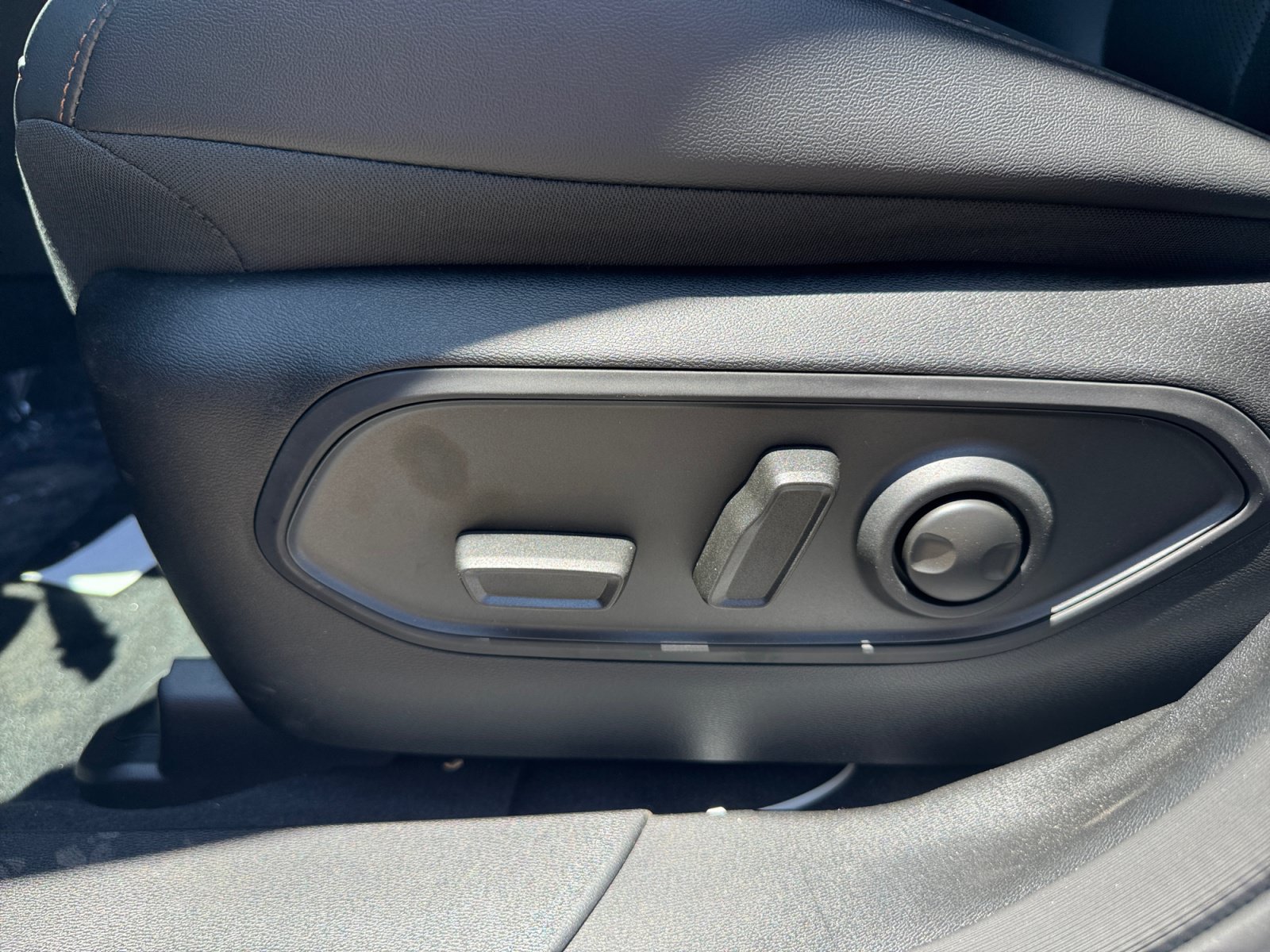 New 2026 Jeep Cherokee Limited AWD/4WD image 14