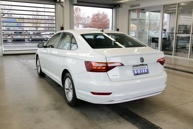 Used 2019 Volkswagen Jetta S image 4