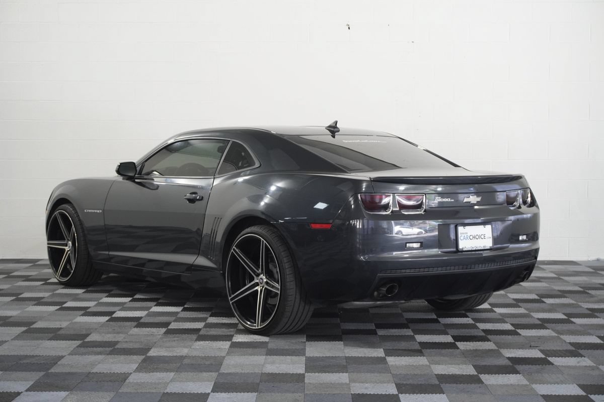 Used 2012 Chevrolet Camaro LS RWD image 3