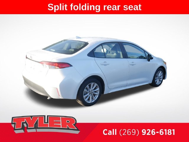 Used 2025 Toyota Corolla LE w/ LE Premium Package FWD image 8