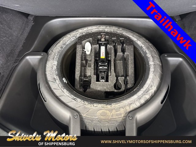 Used 2018 Jeep Grand Cherokee Trailhawk image 36