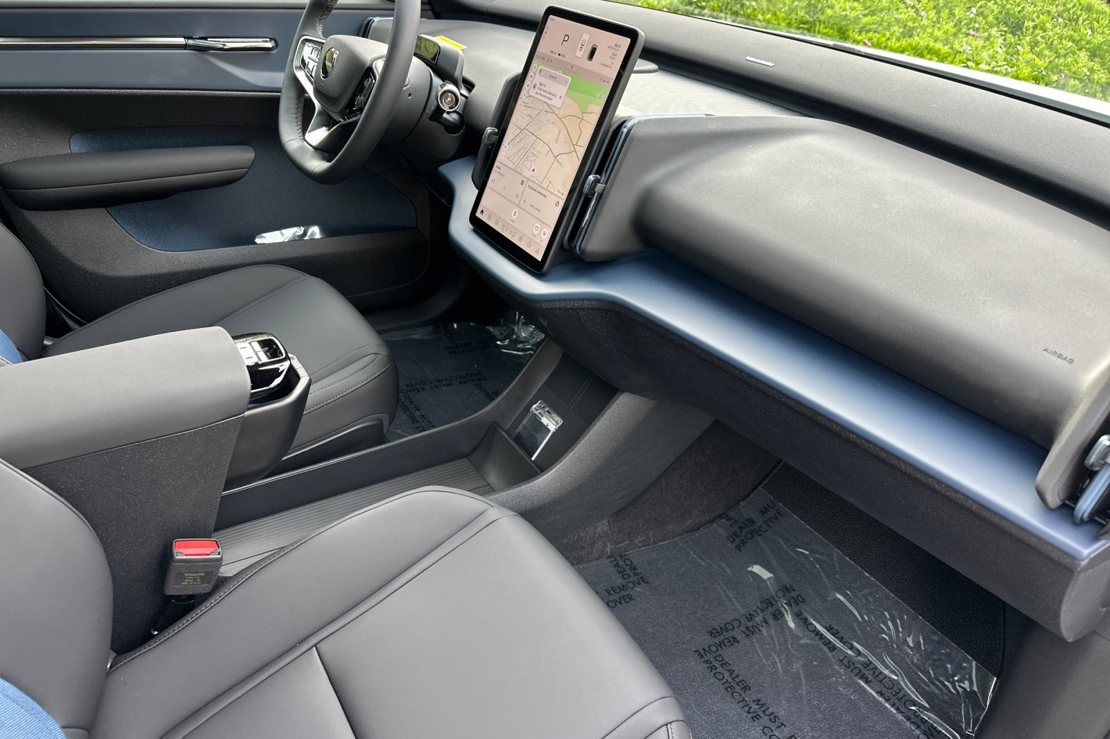 New 2026 Volvo EX30 Plus w/ Climate Package image 13