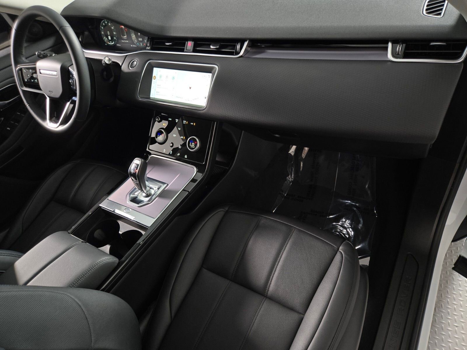 Used 2023 Land Rover Range Rover Evoque S image 18