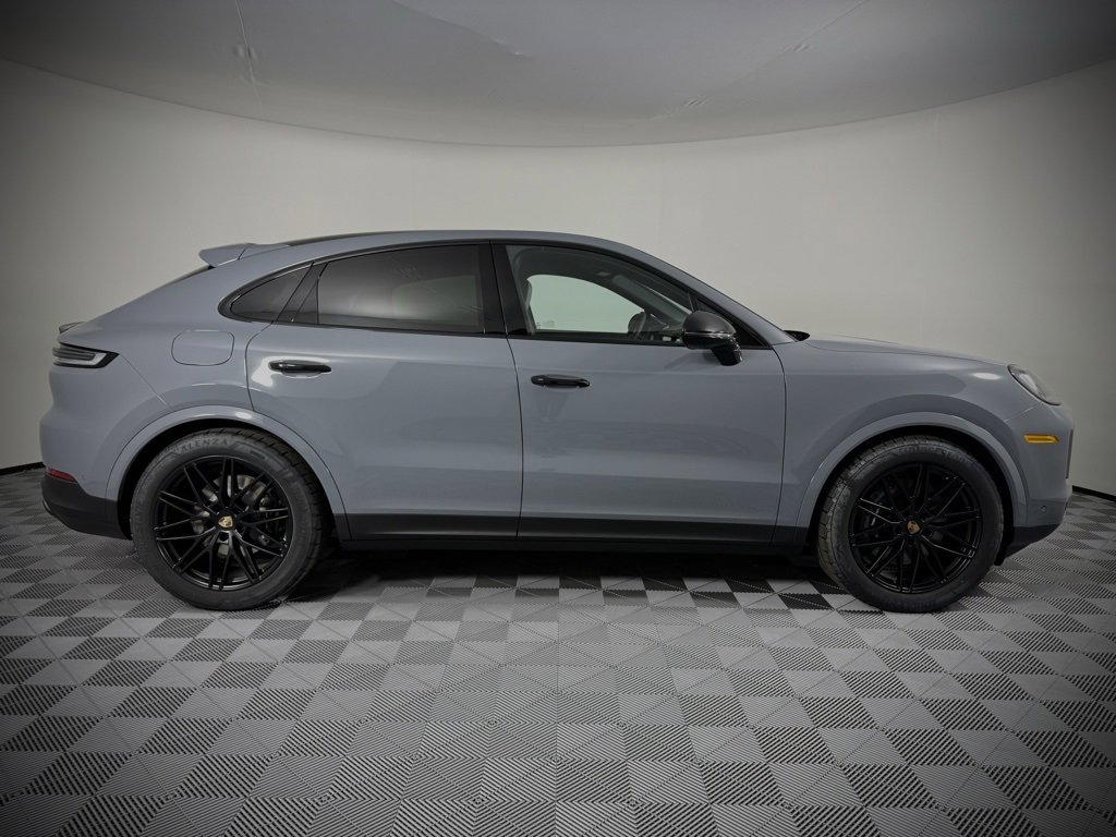 New 2026 Porsche Cayenne Coupe image 11