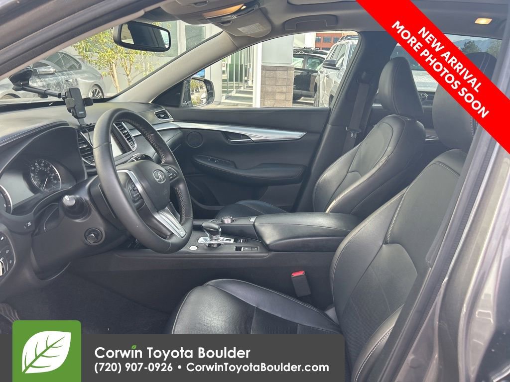 Used 2019 INFINITI QX50 Essential w/ Premium Heat Package AWD/4WD image 9