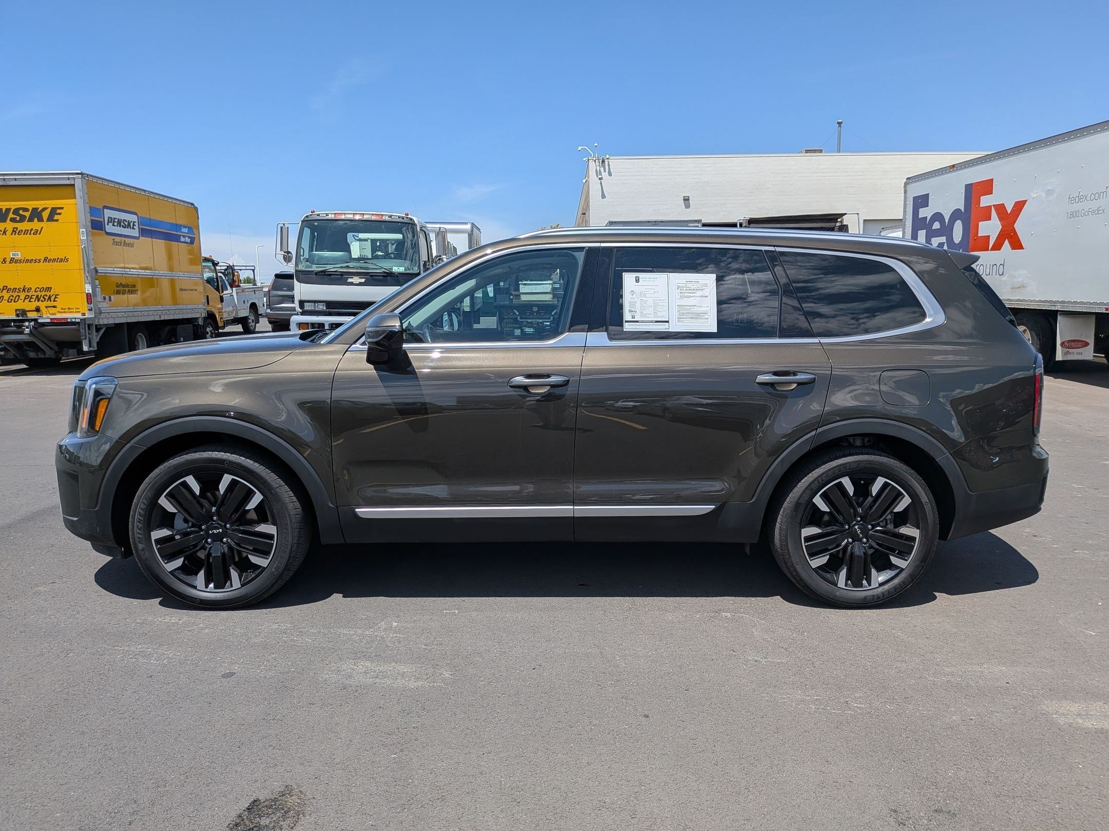 Certified 2024 Kia Telluride SX AWD/4WD image 2