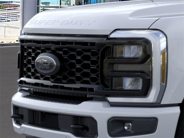 New 2026 Ford F250 Lariat w/ Black Appearance Package image 17