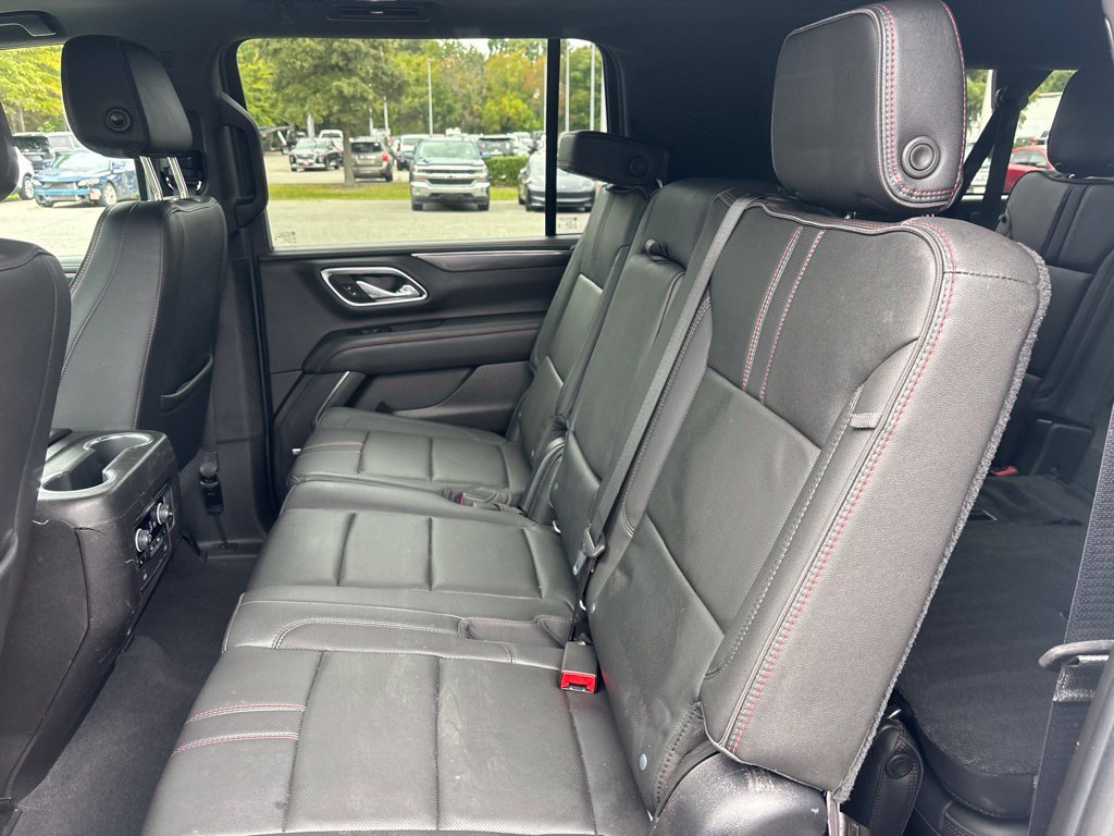 Used 2021 Chevrolet Suburban RST w/ Luxury Package AWD/4WD image 16
