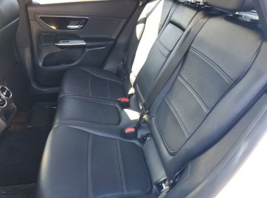 Used 2024 Mercedes-Benz GLC 300 image 7