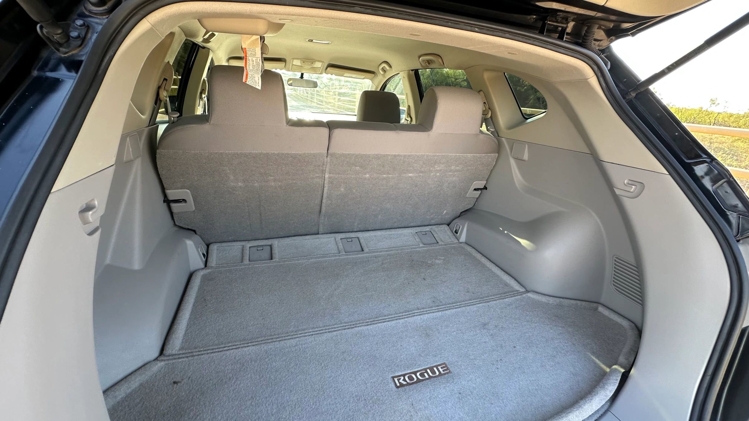 Used 2011 Nissan Rogue S image 31