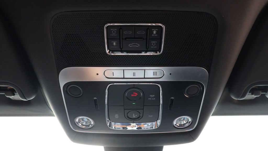 Used 2022 Bentley Flying Spur V8 AWD/4WD image 40