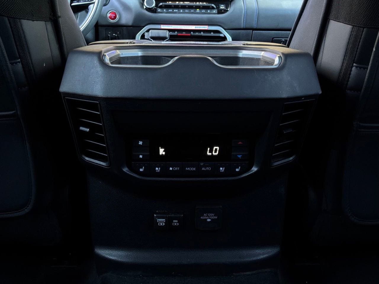 Used 2024 Toyota Sequoia Platinum w/ TRD Off-Road Package AWD/4WD image 18
