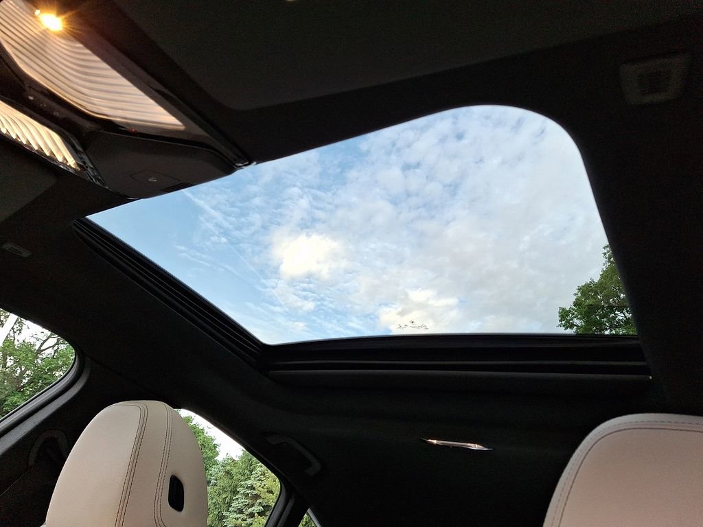 Certified 2023 BMW i4 eDrive40 w/ Premium Package RWD image 12