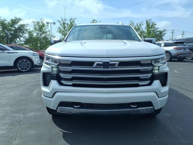 Used 2023 Chevrolet Silverado 1500 High Country AWD/4WD image 2