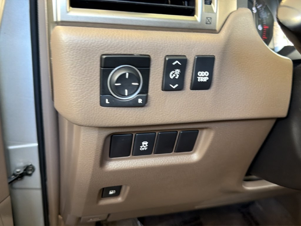 Used 2016 Lexus GX 460 w/ Preferred Accessory Package AWD/4WD image 20