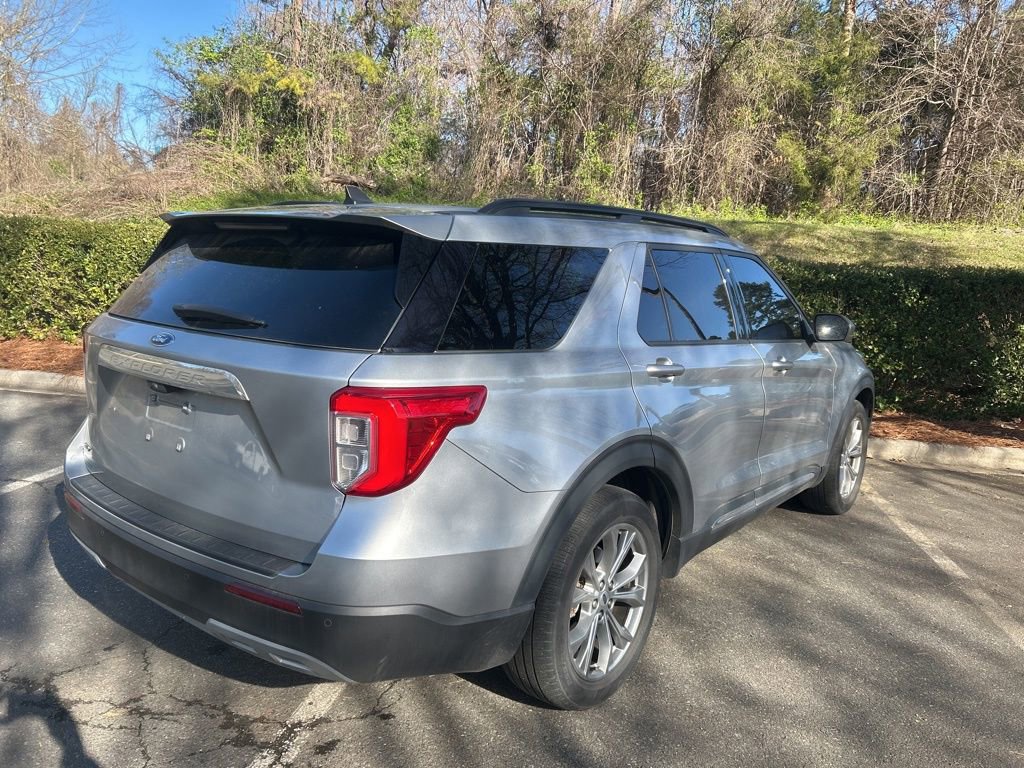 Used 2023 Ford Explorer XLT w/ Equipment Group 202A image 27