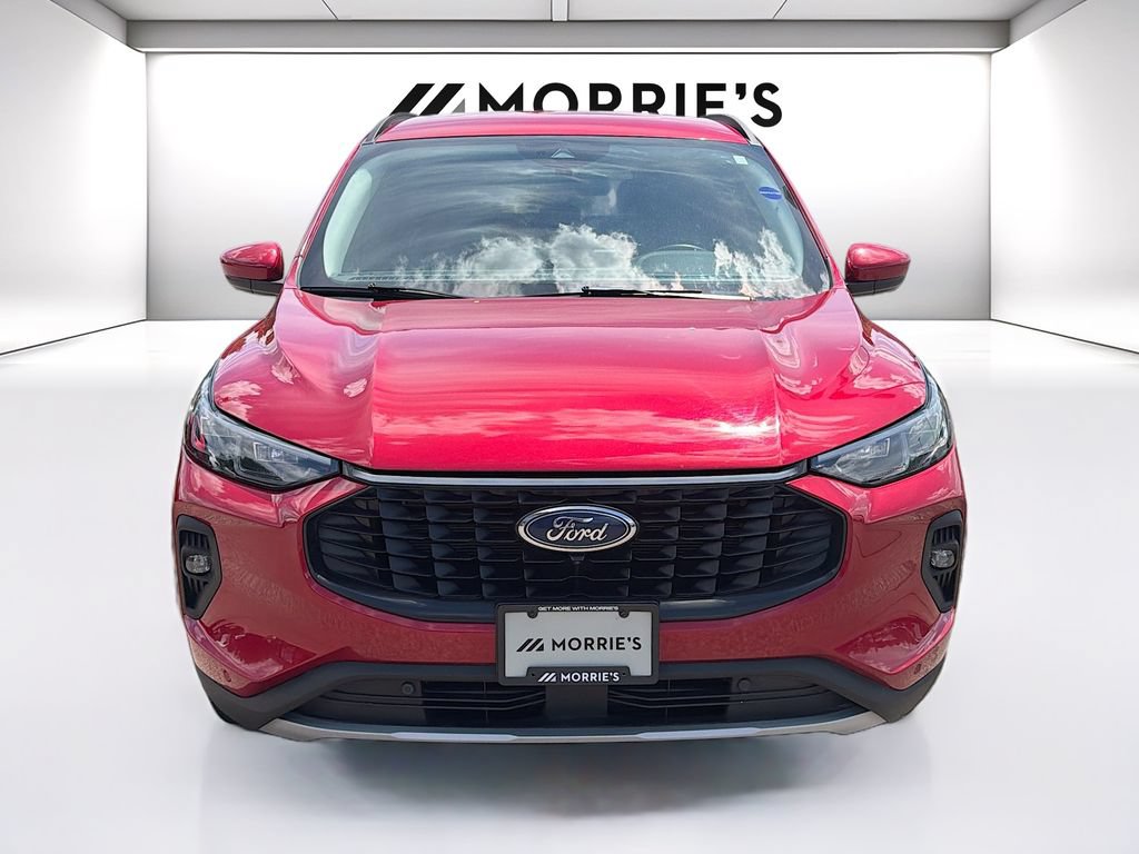 Used 2024 Ford Escape Platinum AWD/4WD image 2