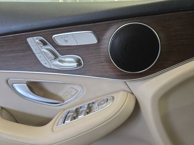 Used 2020 Mercedes-Benz GLC 300 image 9