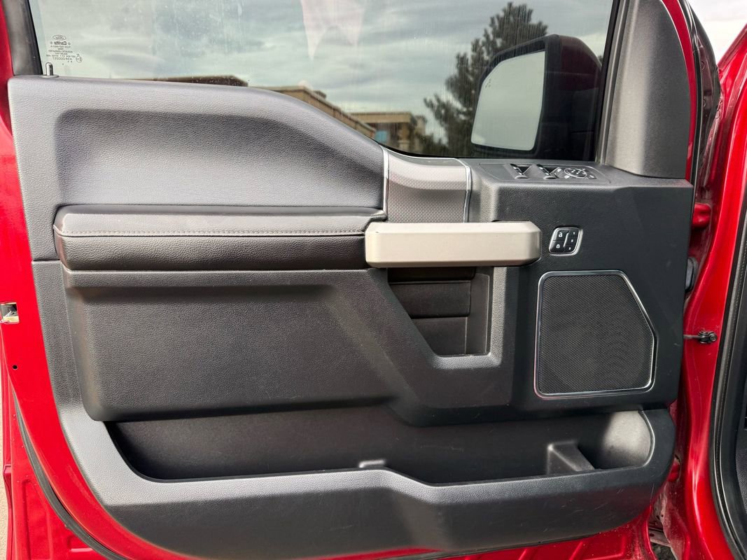 Used 2016 Ford F150 Lariat image 10