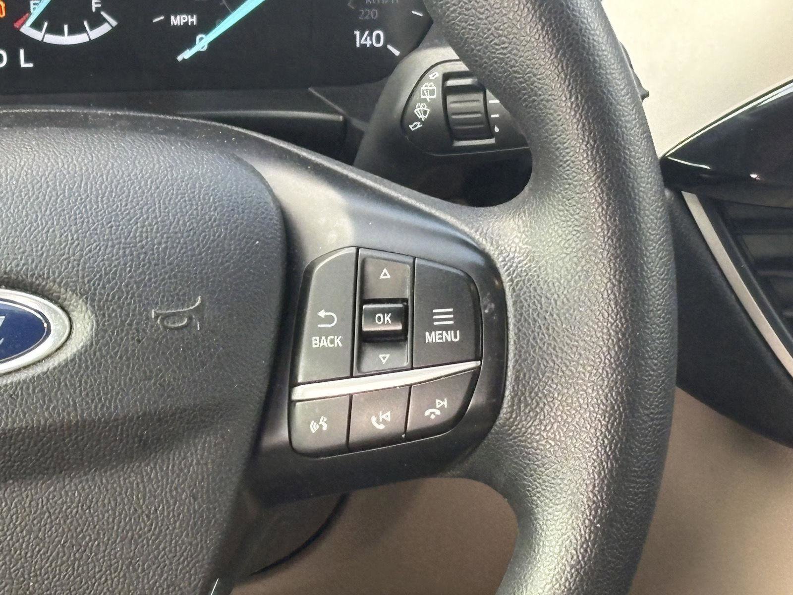Used 2020 Ford Escape SE FWD image 9