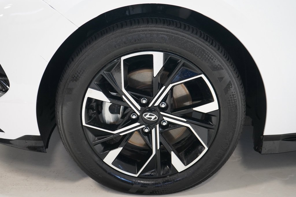 Used 2025 Hyundai Sonata SEL FWD image 10