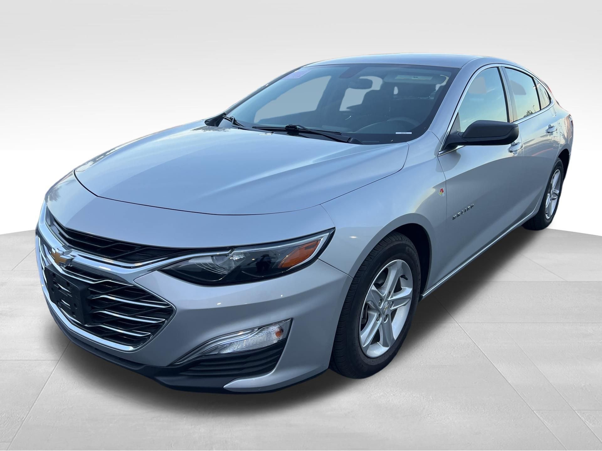 Used 2022 Chevrolet Malibu LS image 9